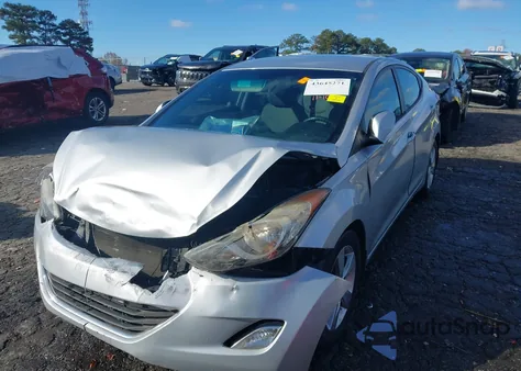 2013 Hyundai Elantra Gls z USA, uszkodzony, nr VIN 5NPDH4AEXDH371168